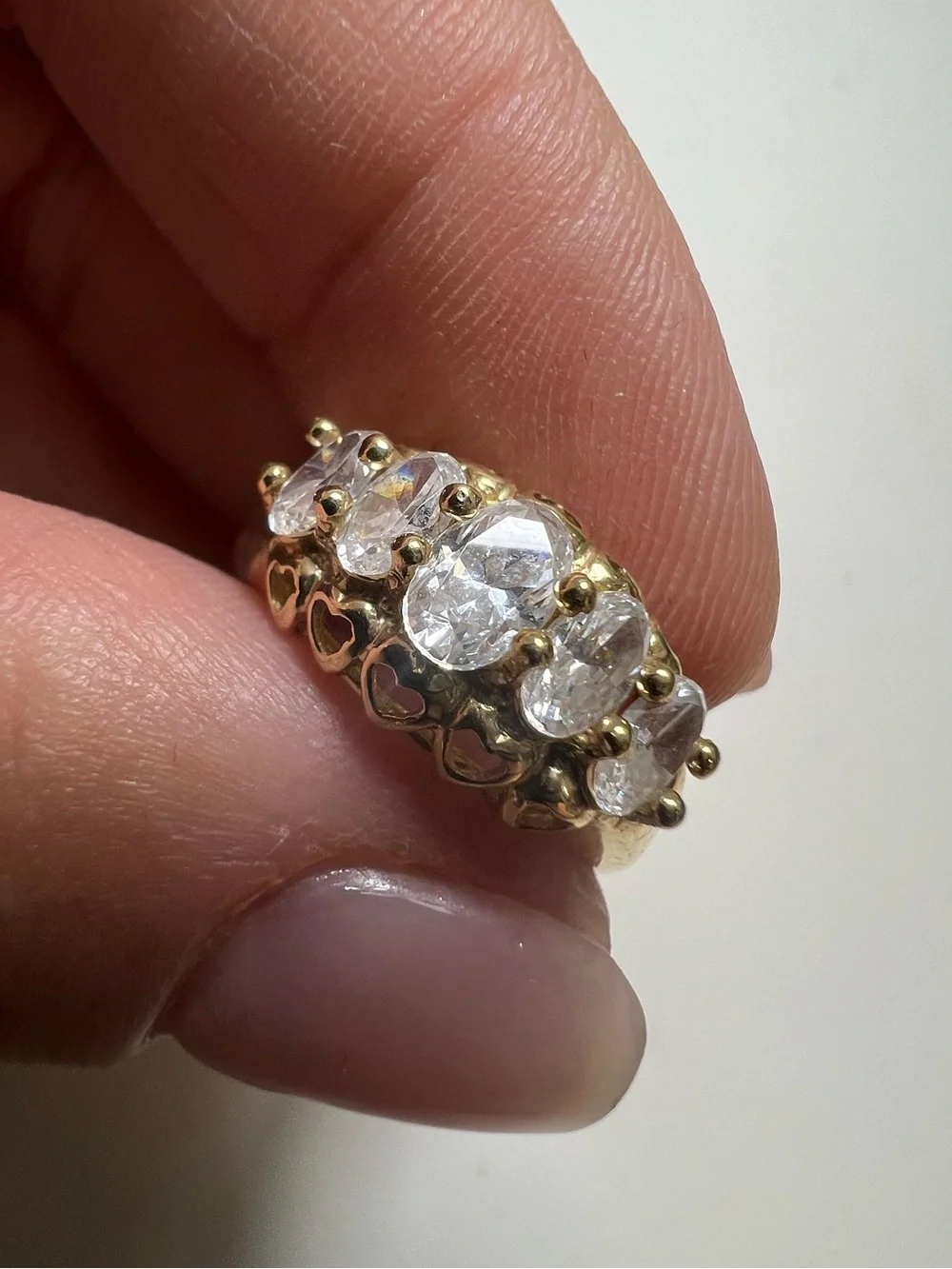 14K Gold Heart Band Ring with Clear Stones